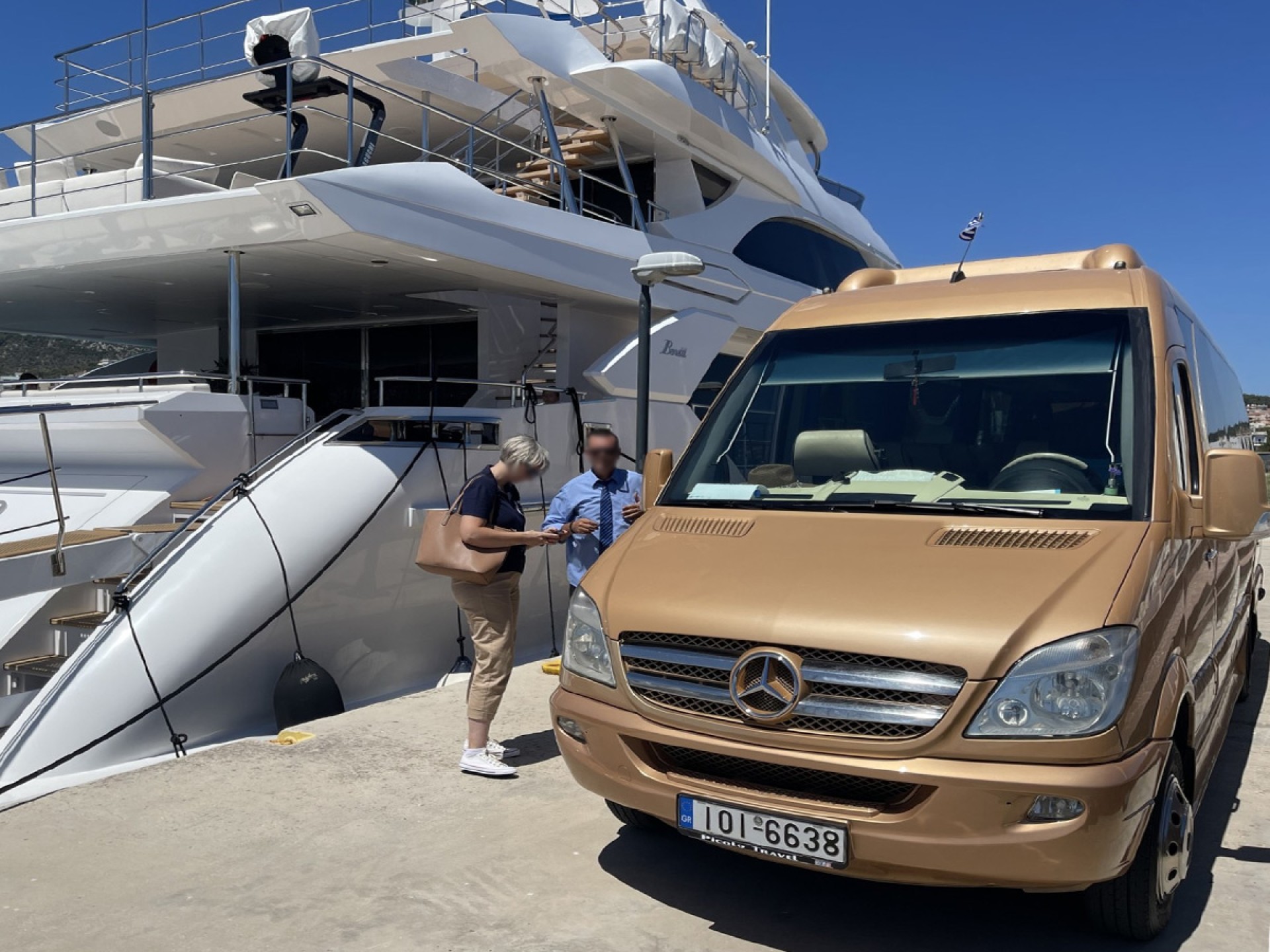 Luxury Coach Bus Transfer